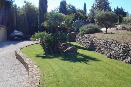 הוילה סנרי-סור-מר Maison Privee Au Calme Dans Mas Provencal מראה חיצוני תמונה